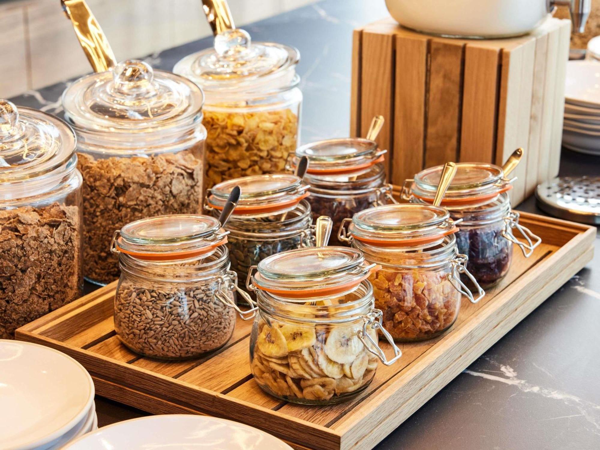 Tribe Manchester Airport By Accor เฮล ภายนอก รูปภาพ